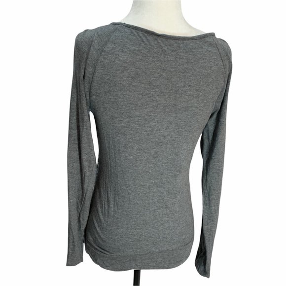 Old Navy🗿Grey Long Sleeve T-Shirt Sequin Bodice Raglan Sleeve Size S - Picture 5 of 9